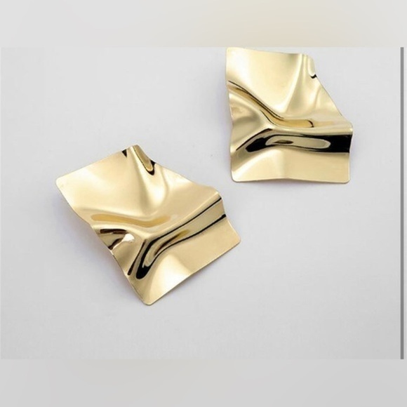 Gold Irregular Square Metal Stud
Earrings - Picture 6 of 6